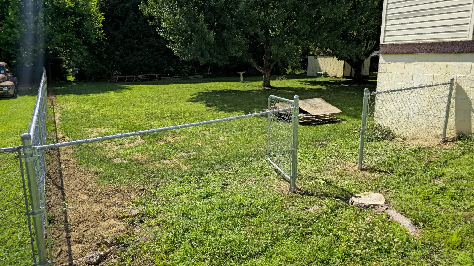 Galvanized chain-link yard layout installed in Maugansville, Maryland